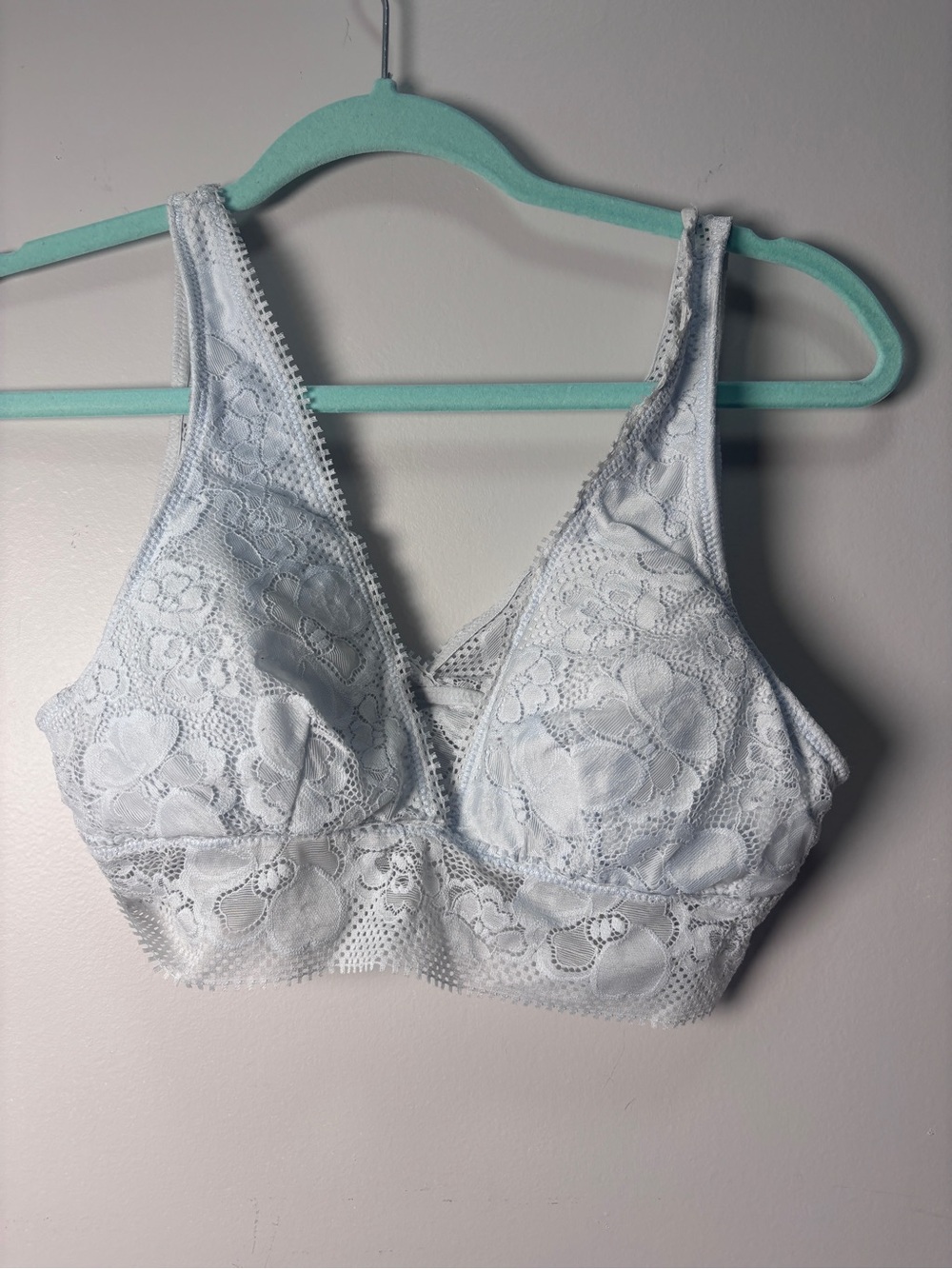 Aeries Laces Bralette Women's Size M Lot Of 3 - Picture 8 of 11